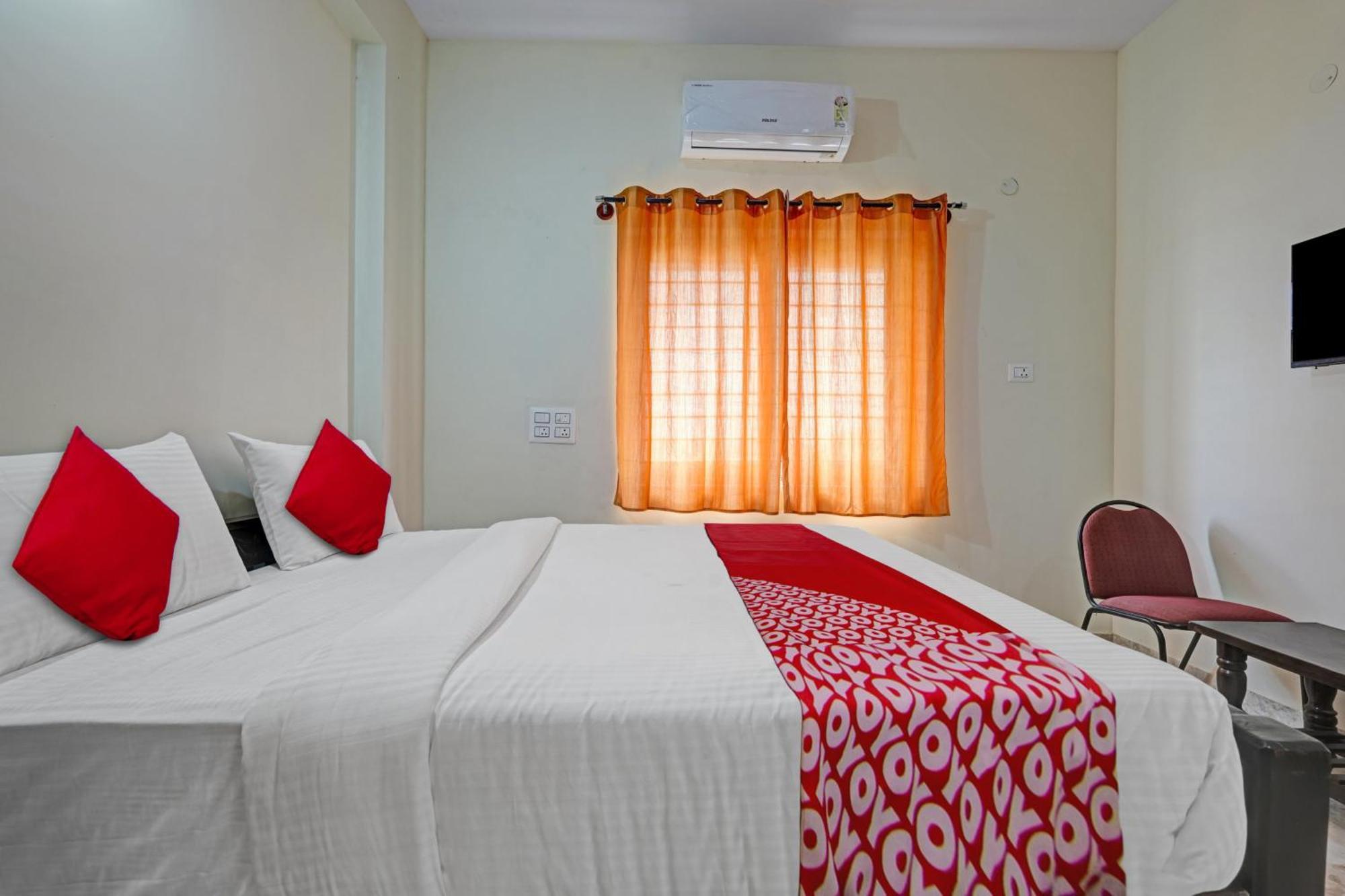 Hotel O Sri Chowdeshwari Boarding And Lodging Tavarikere Εξωτερικό φωτογραφία