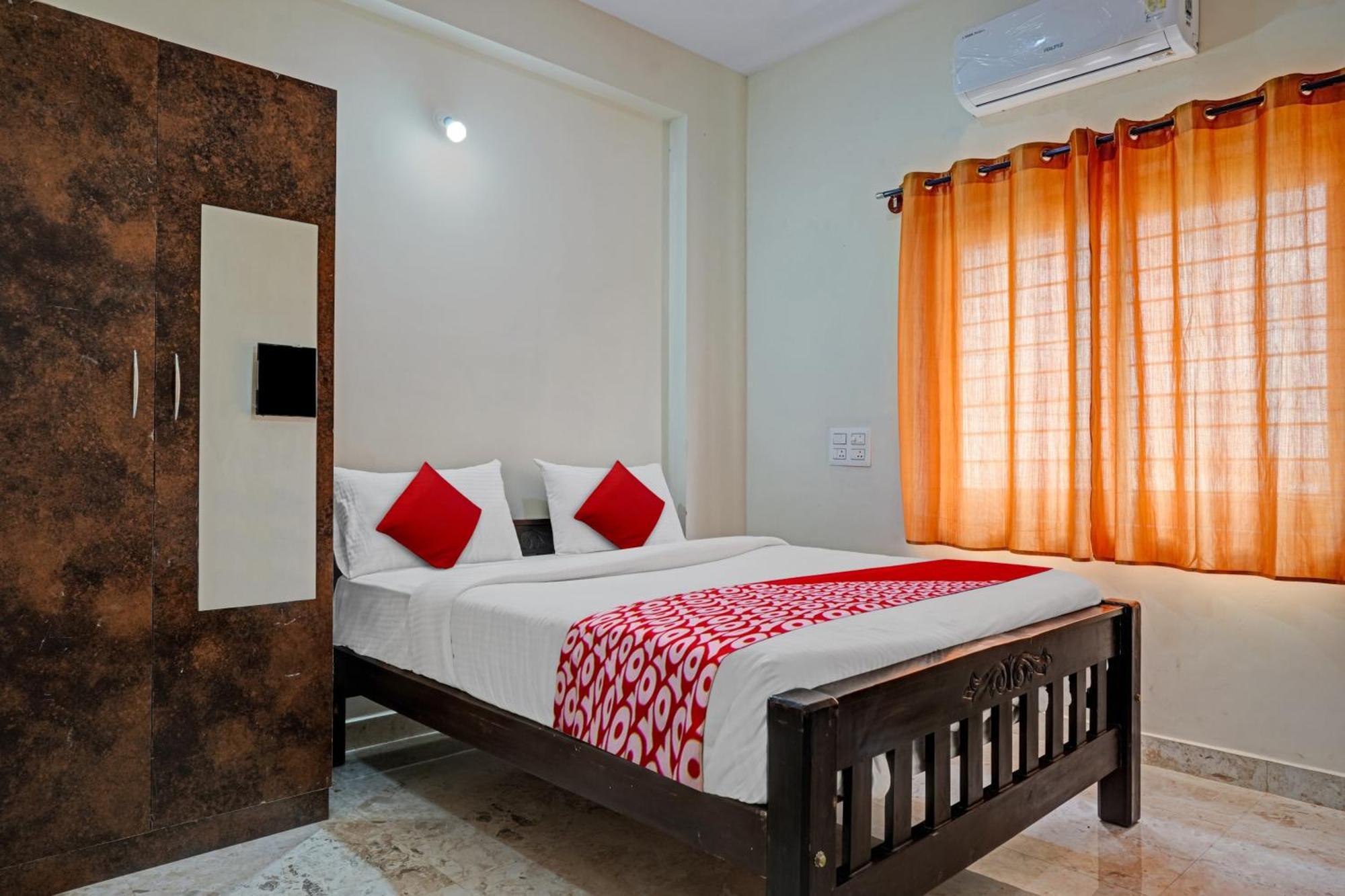 Hotel O Sri Chowdeshwari Boarding And Lodging Tavarikere Εξωτερικό φωτογραφία