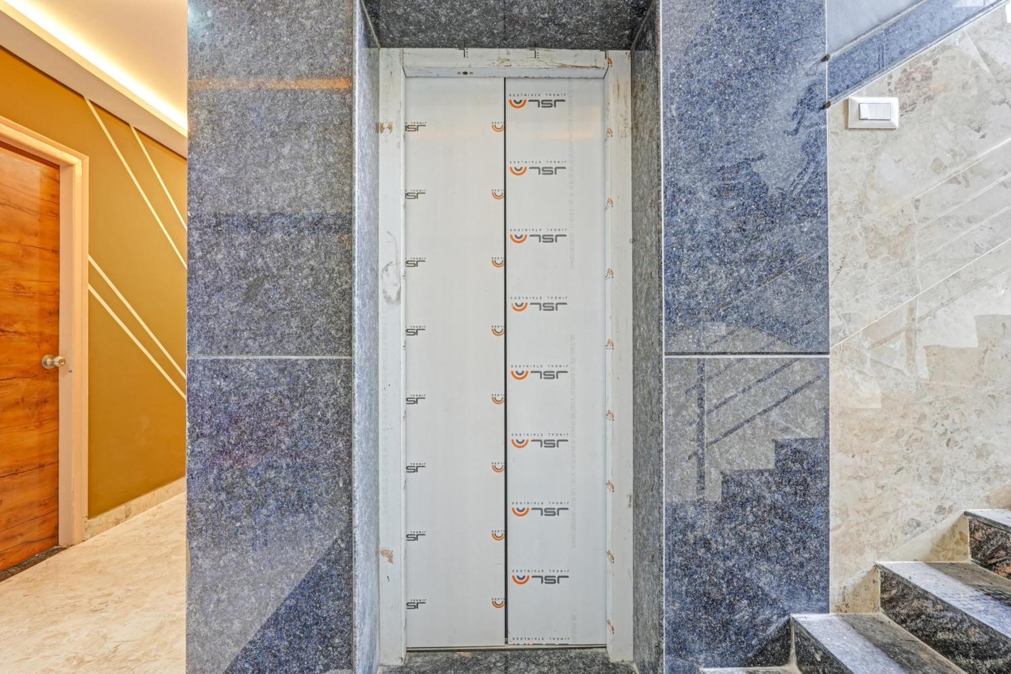 Hotel O Sri Chowdeshwari Boarding And Lodging Tavarikere Εξωτερικό φωτογραφία