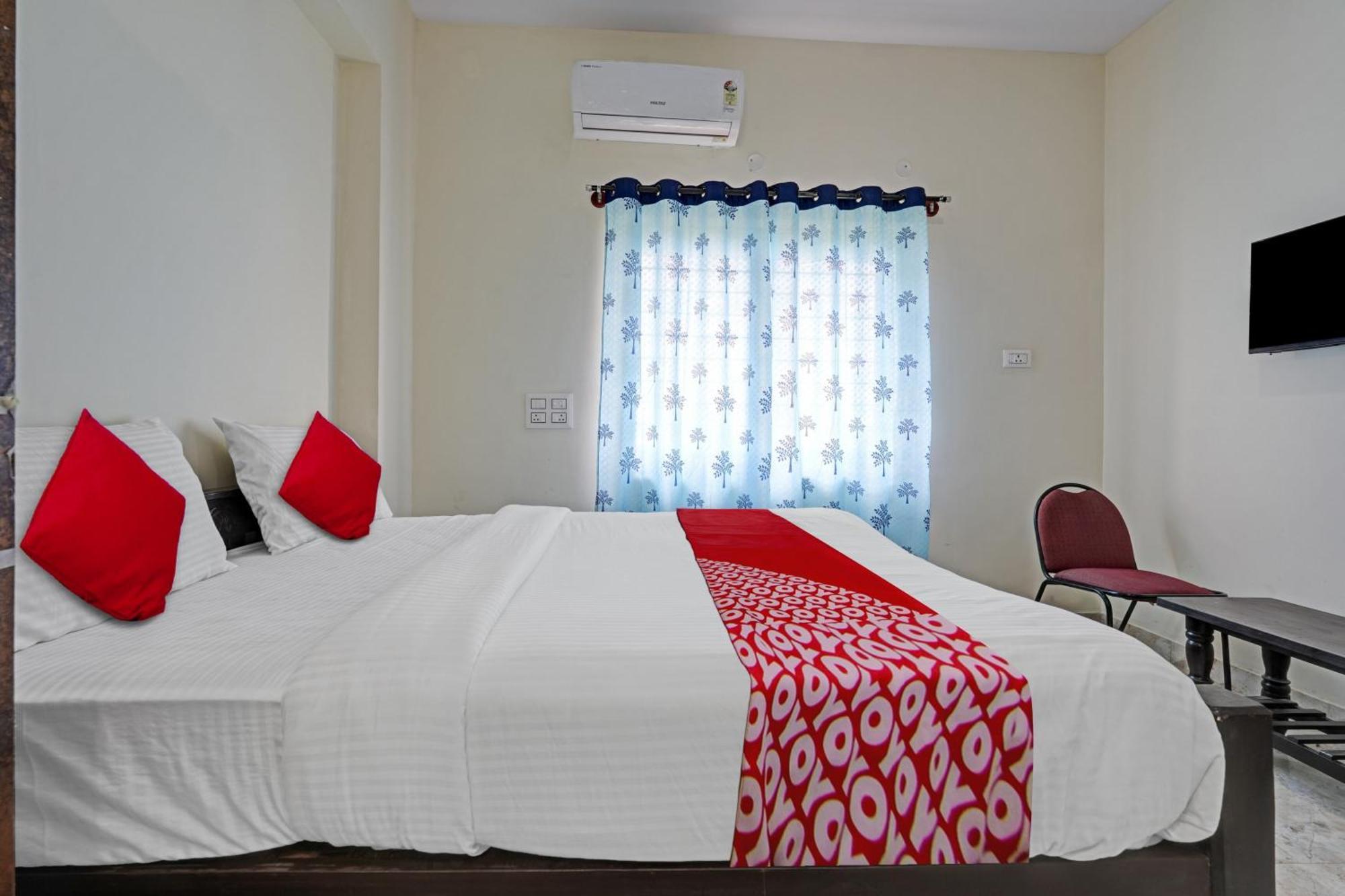 Hotel O Sri Chowdeshwari Boarding And Lodging Tavarikere Εξωτερικό φωτογραφία